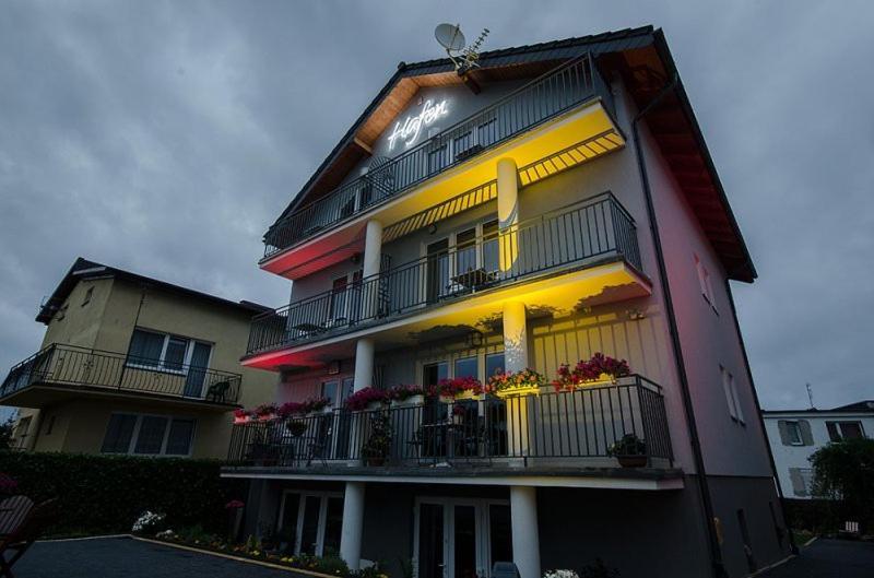 Pokoje Goscinne Hafen Guesthouse - Władysławowo Extérieur photo